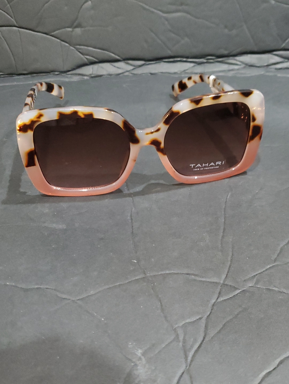 Tahari TH967 white brown tortoiseshell pink fade frames oversized sunglasses new